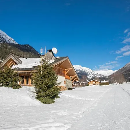 Les Chosalets Chalet Sleeps 6 Шале *