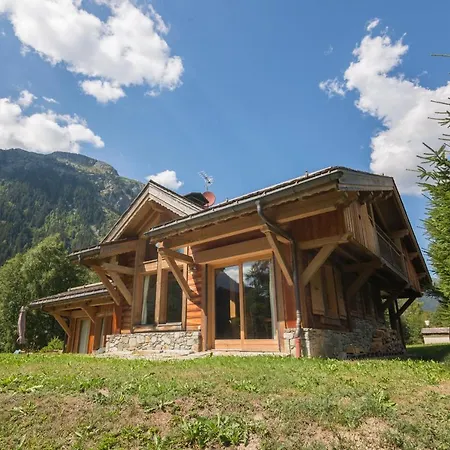 Les Chosalets Chalet Sleeps 6